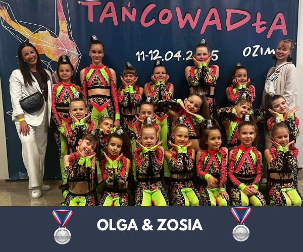 Taneczny sukces naszych pierwszoklasistek!
